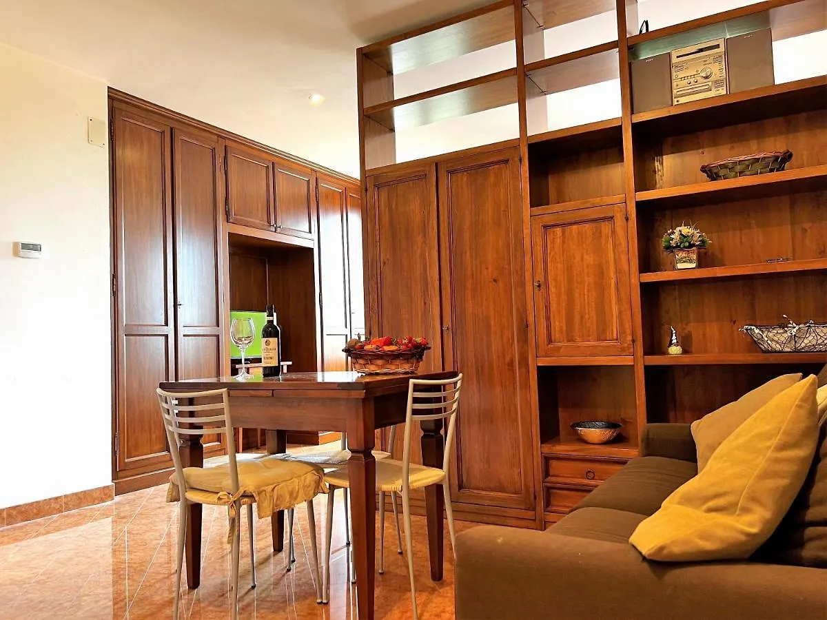 Apartment Provenzano Studios Siena