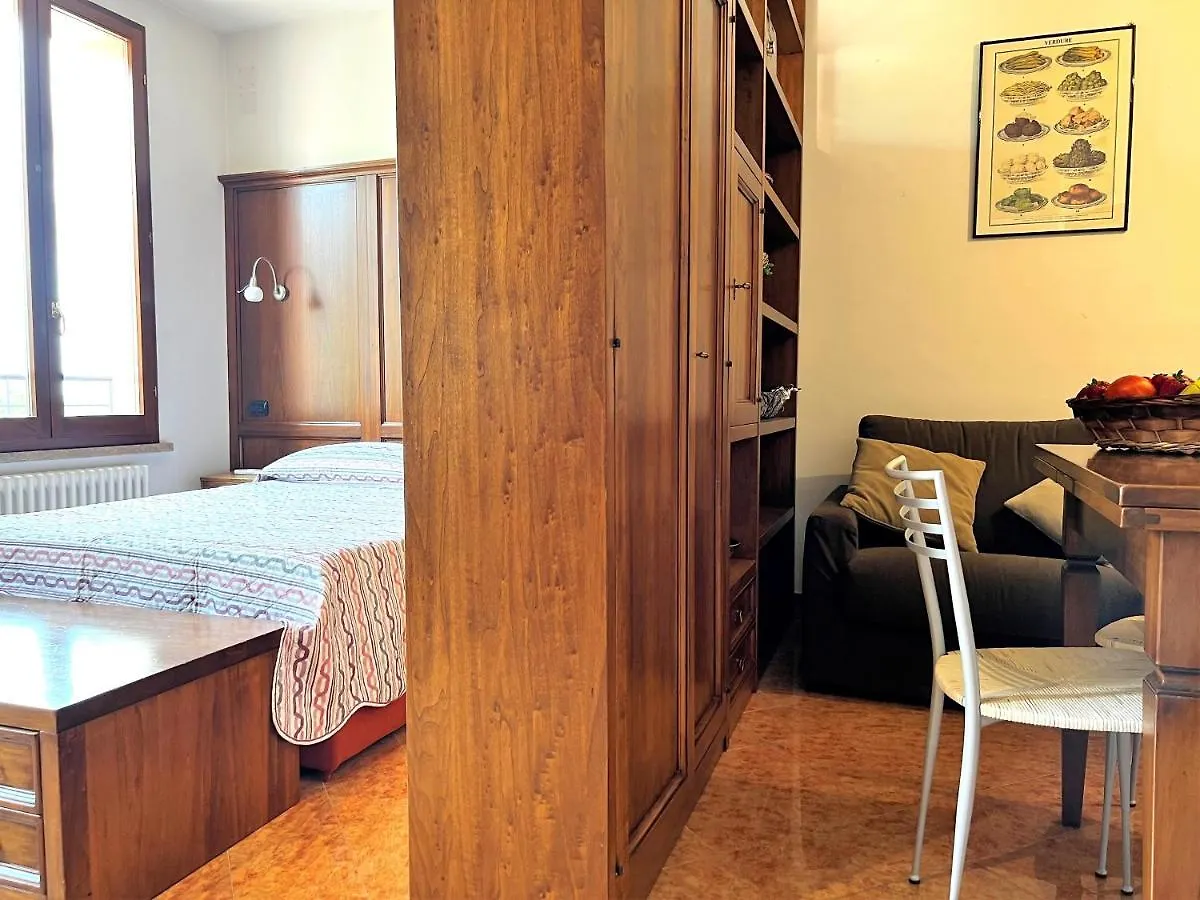 Apartment Provenzano Studios Siena