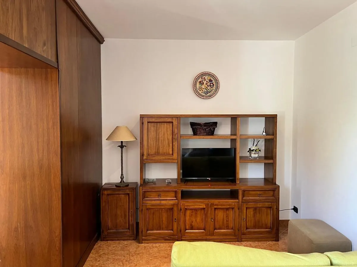Provenzano Studios Siena 0*,