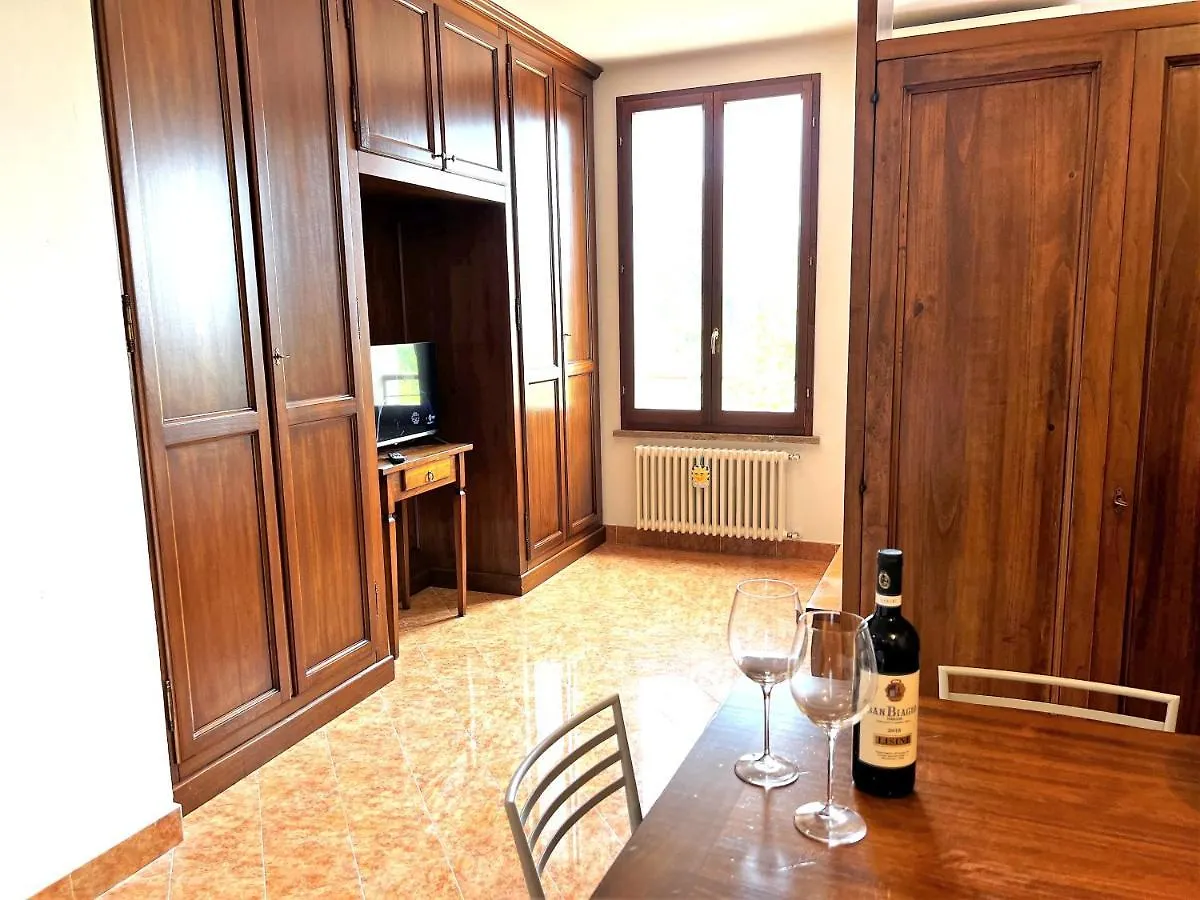 Provenzano Studios Siena 0*,  Włochy